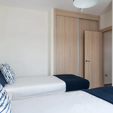 Vento Azul En Moderno Residencial