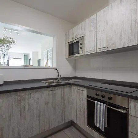 Vento Azul En Moderno Residencial